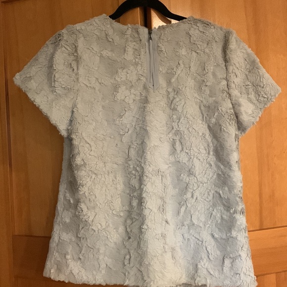 Anthropologie LEIFSDOTTIR Grey Faux Fur Fuzzy Short Sleeve Top - Picture 4 of 5